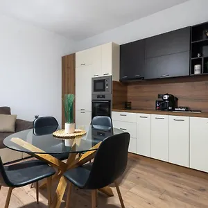 La Luna - High-end 2bd Flat In The Centre By Flat Mаnager Apartment